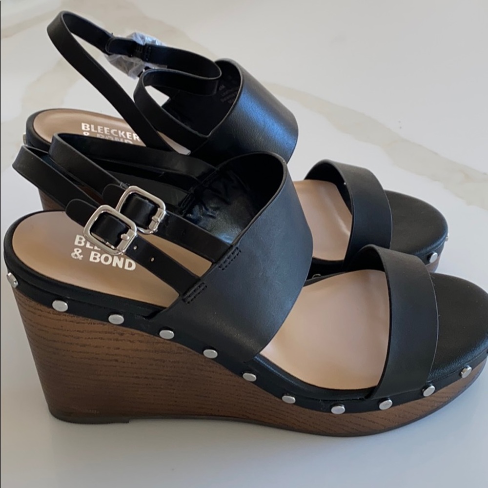 Black wedge